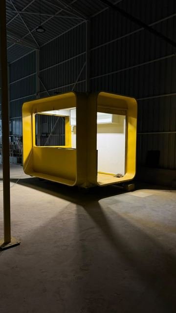 BAPSULE pod in daylight