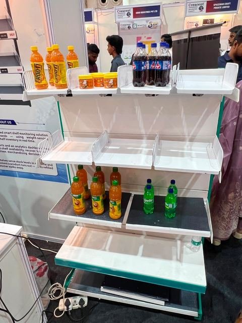 SHELFi smart shelf on display at the expo booth